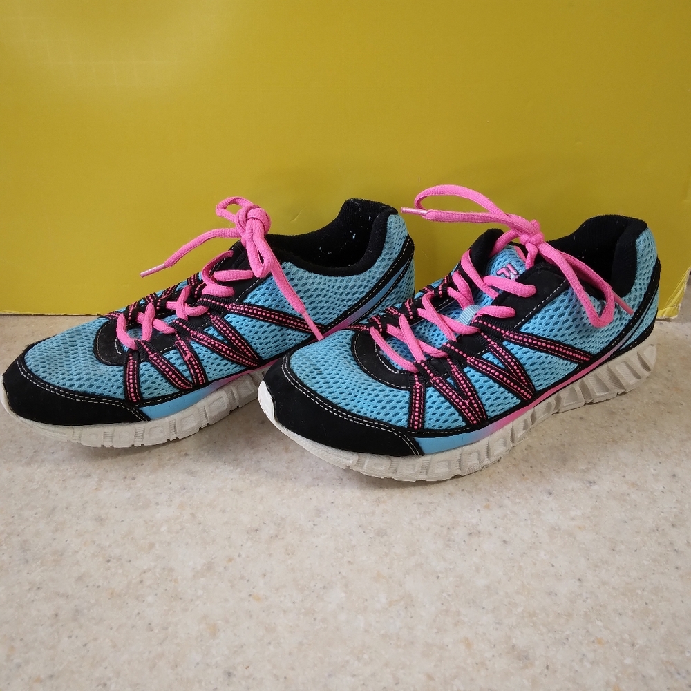 Fila Women's Sneakers- Size 5.5